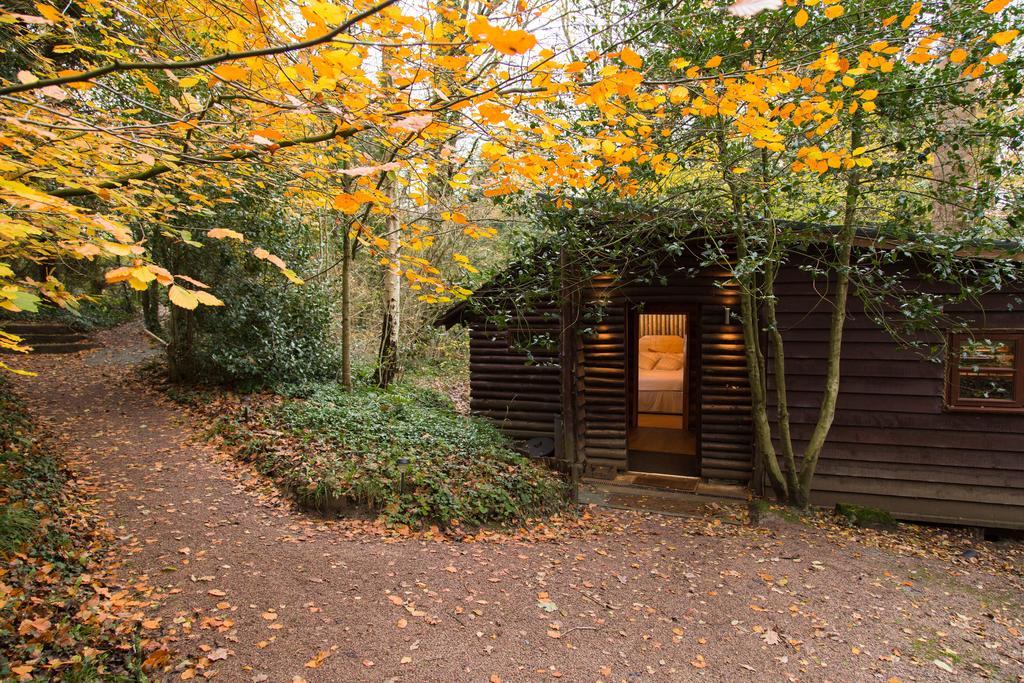 Pinetum Lodge Глостер Номер фото